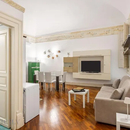 アパート La Dimora Di Aurora パレルモ